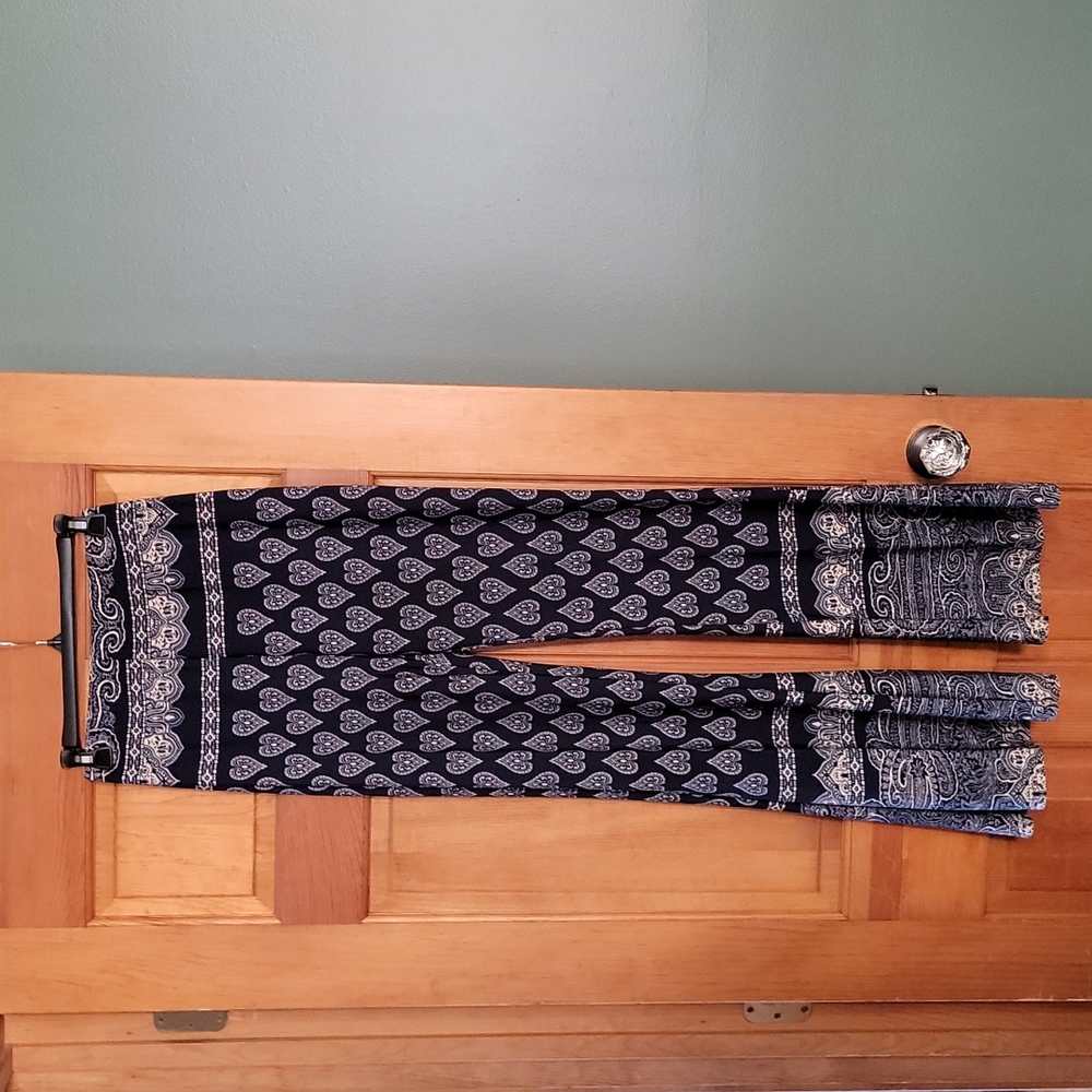 Navy/ Cream Pallooza Pant... super slimming